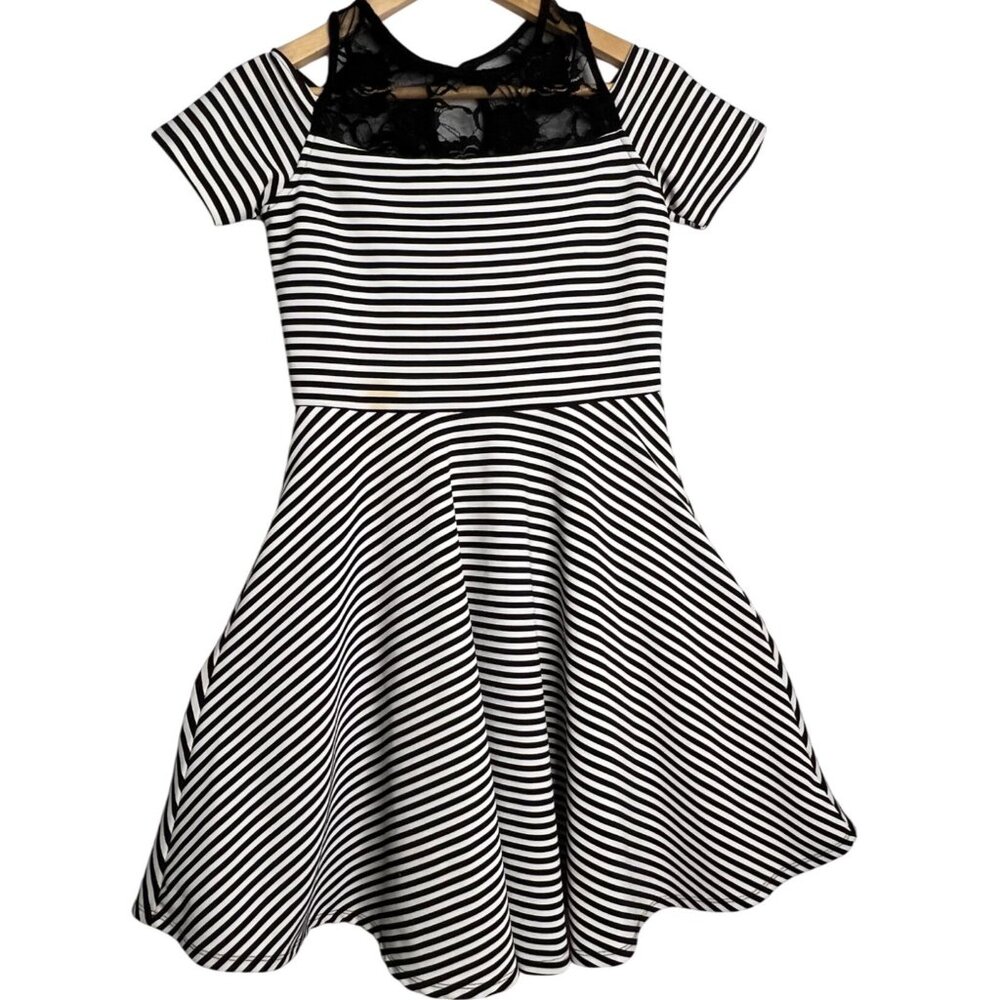 Ava & Yelly Black White Striped Cold-Shoulder Dress Lace Neckline Fit & Flare Si